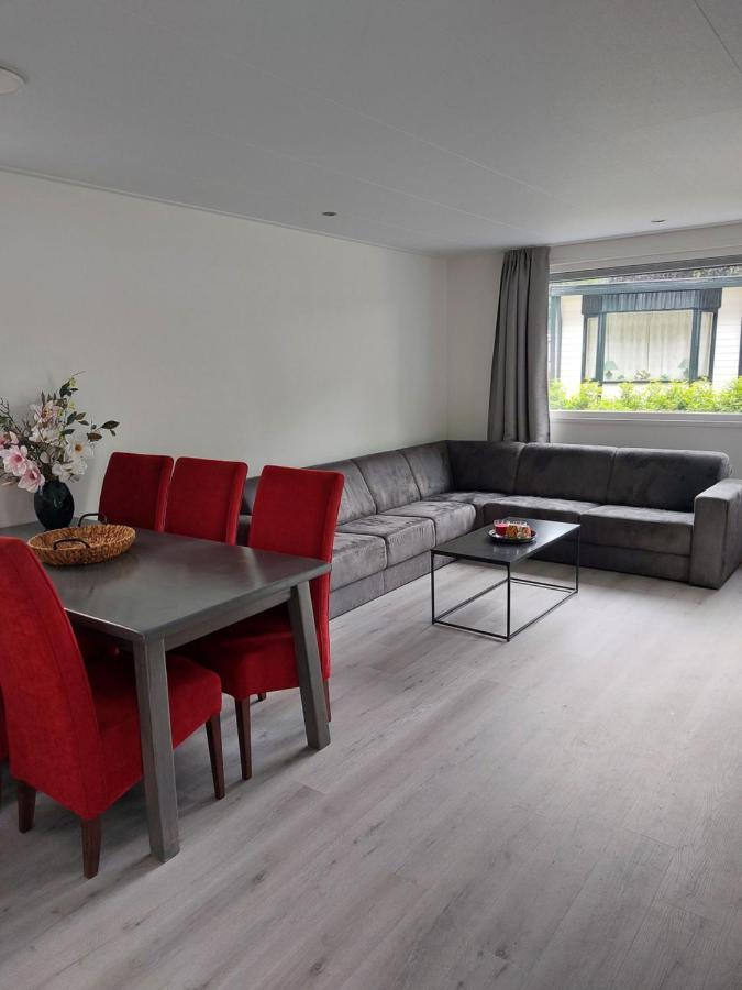 Chalet Moderna Putten Bagian luar foto